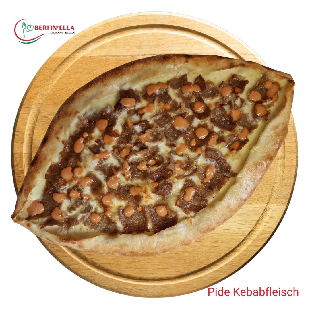 Pide mit Kebabfleisch